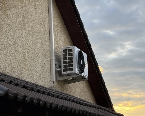 Comment se déroule l'installation d'un système de chauffage ou de climatisation ?